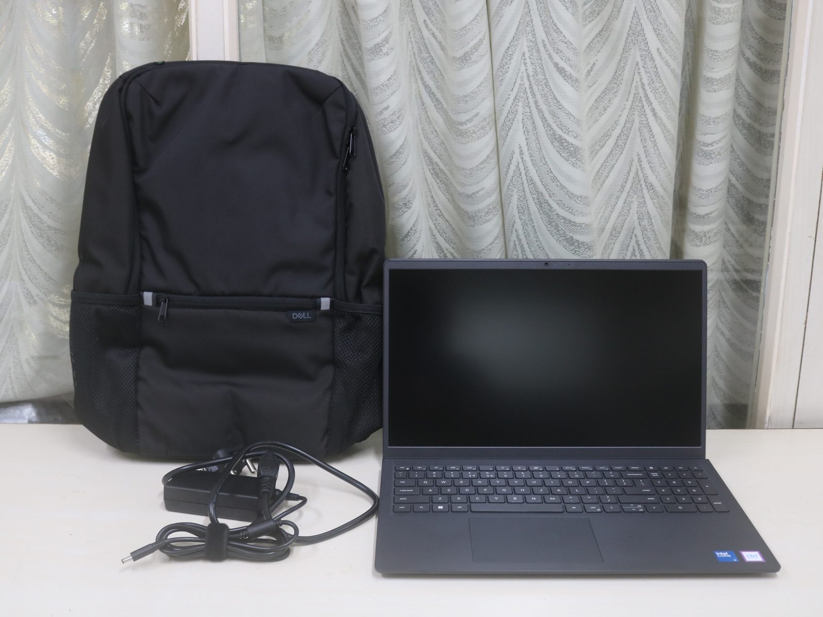 Laptop with bag and charger