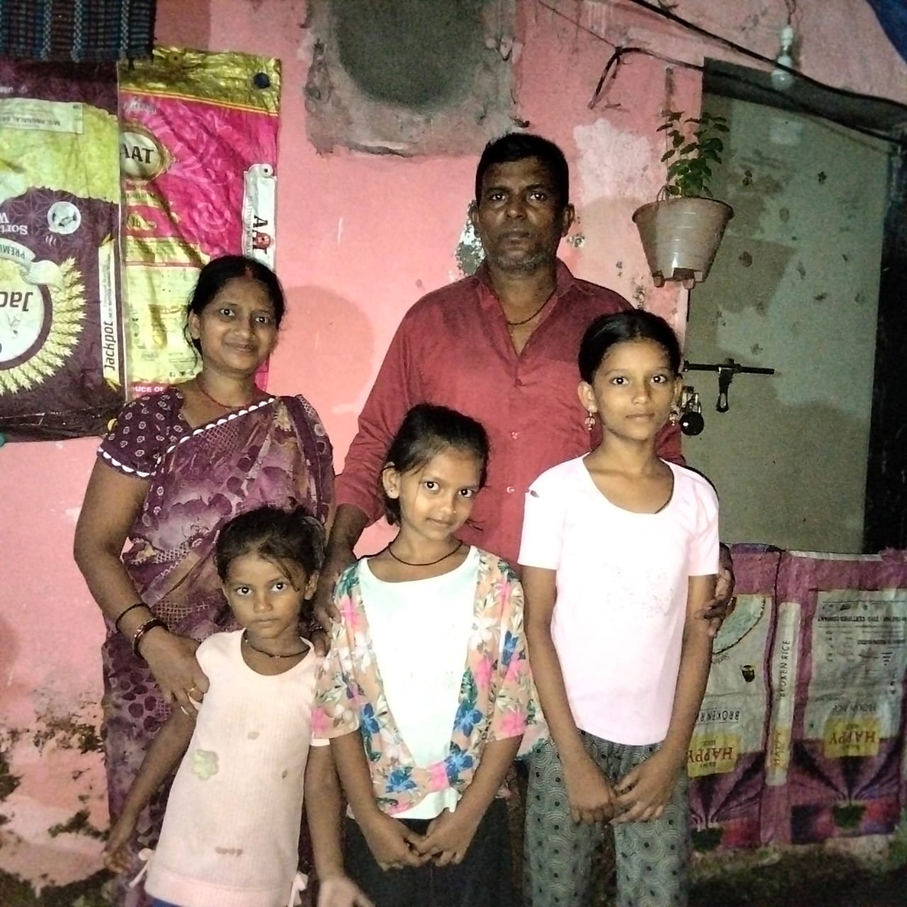 Riya Manoj Gautam with family