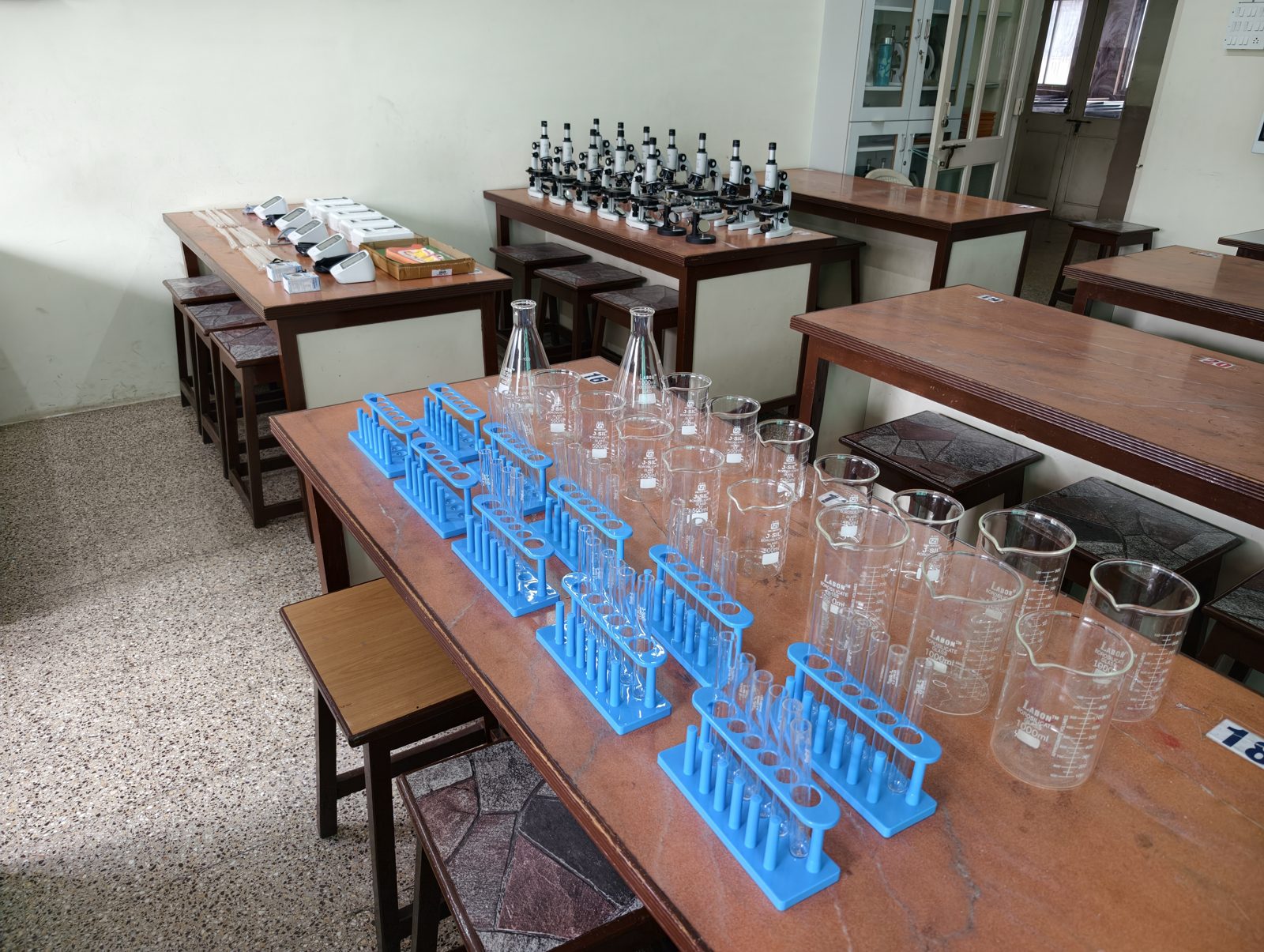 Test tubes, beakers and other biology equipment